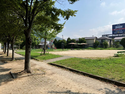 湯川中央公園