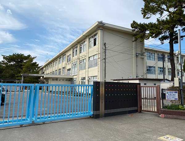 福岡市立百道小学校