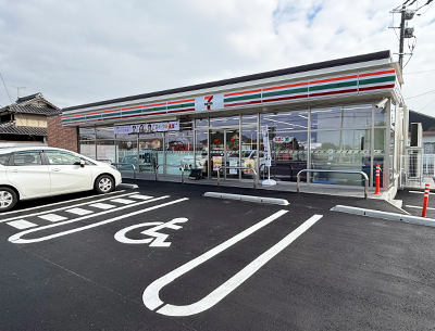 セブン-イレブン小郡福童店