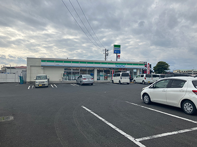 ファミリーマート国分福島店