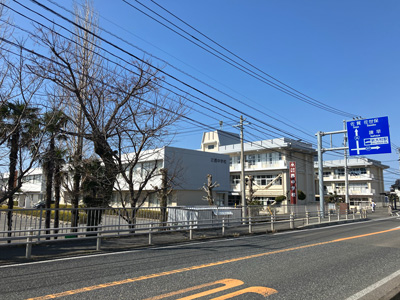 大村市立郡中学校