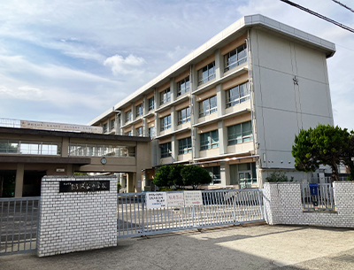 松山市立たちばな小学校