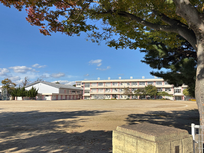 郡山市立桃見台小学校