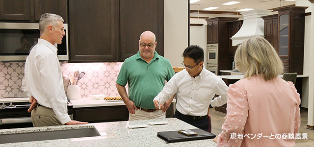 現地ベンダーとの商談風景