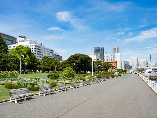 山下公園 自転車 約10分（約2,390ｍ）