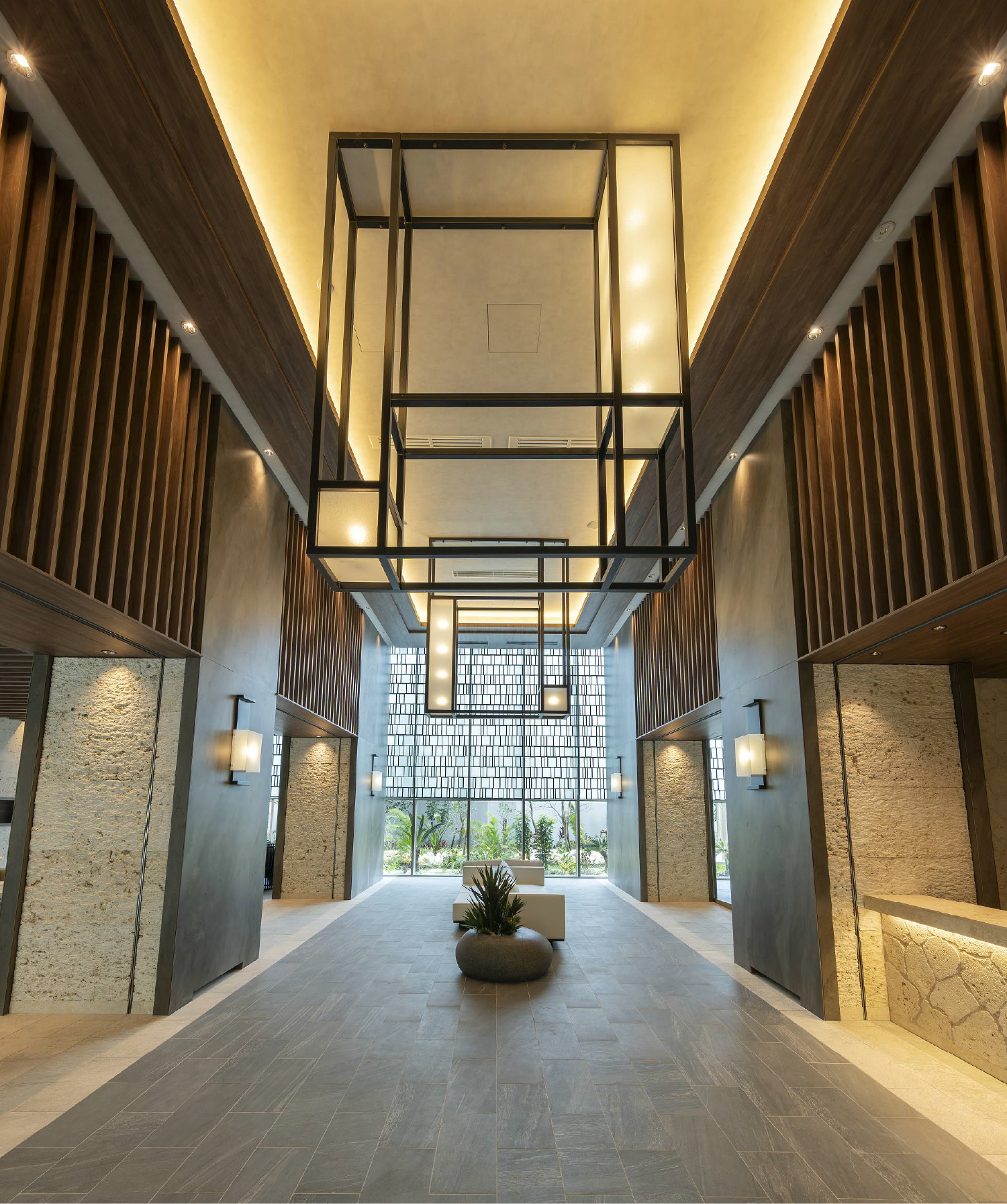 エントランスラウンジ