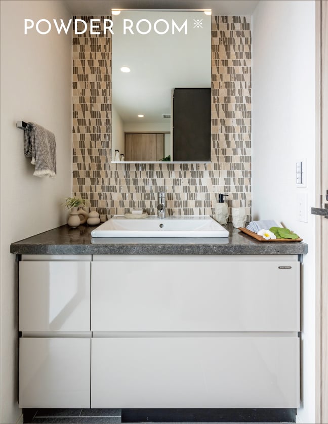 POWDER ROOM