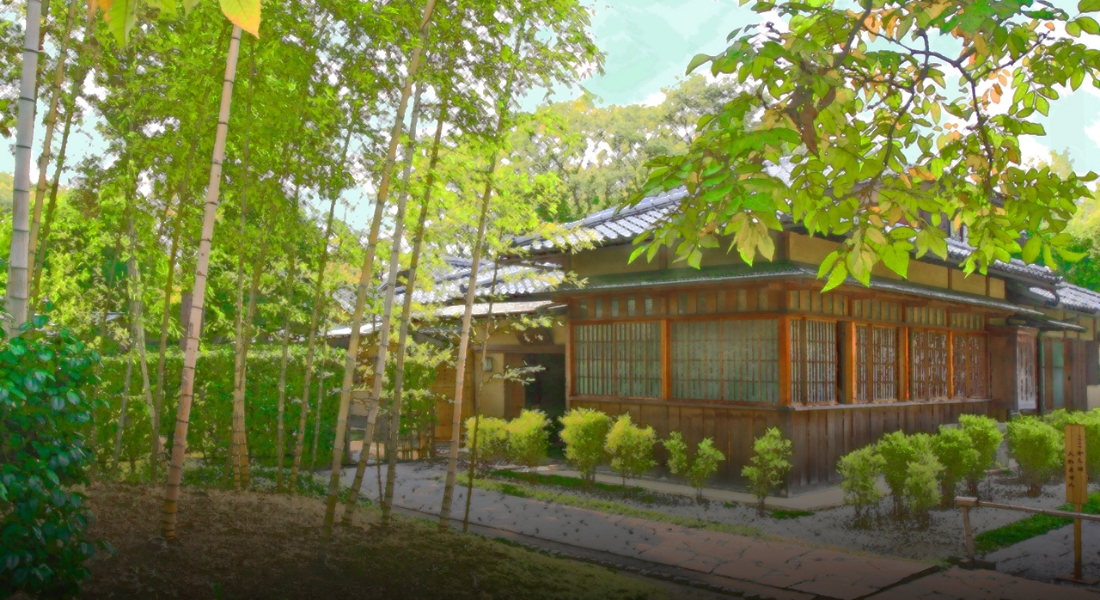 現在でも堺では茶道がさかんで、大仙公園内には市に寄贈・移築され、
              国の登録有形文化財になった茶室「伸庵」と「黄梅庵」があり、伸庵では立礼席が設けられている。