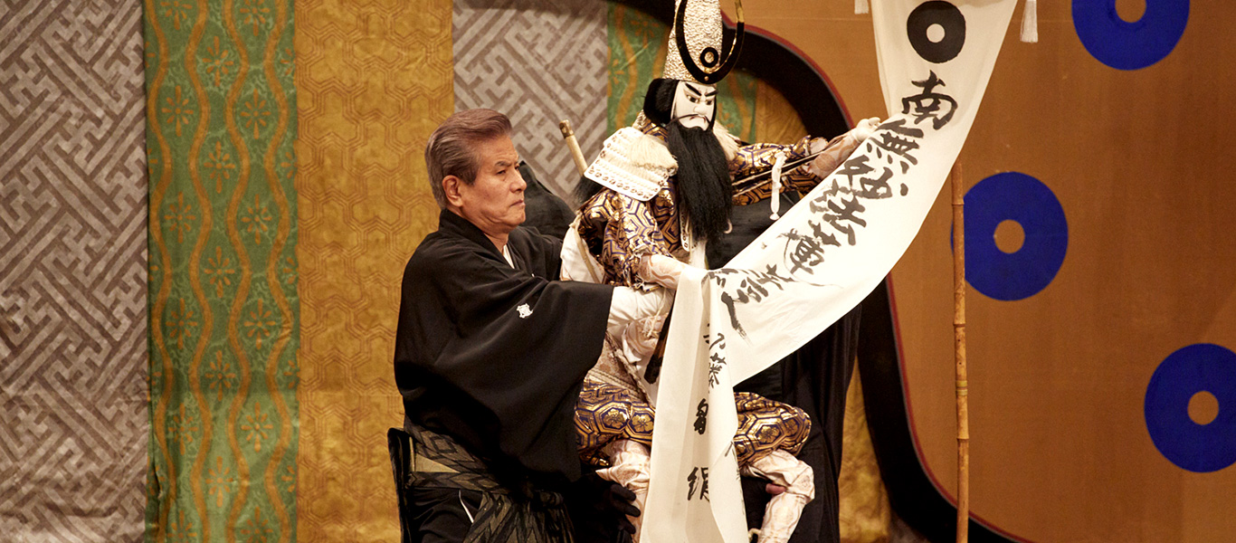 人形遣い、吉田玉男。心なき人形に、生命を吹き込む。