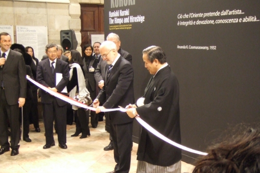 2008年11月から2009年1月にかけてベネチア国立博物館で「琳派と広重～東海道五拾三次～の展開」展を開催。ガラス工芸の本場で大好評を博した。