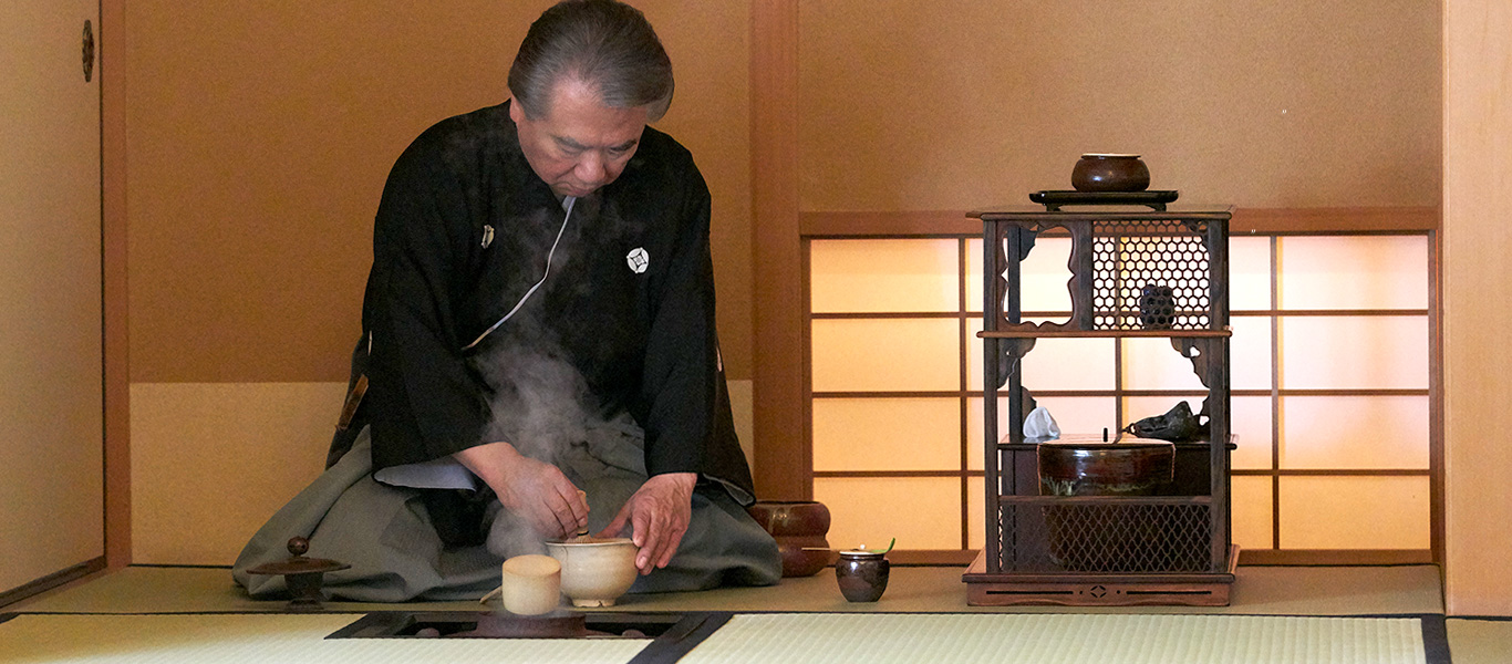 茶人、小堀宗実。連綿と受け継ぐ、綺麗さびの美学。