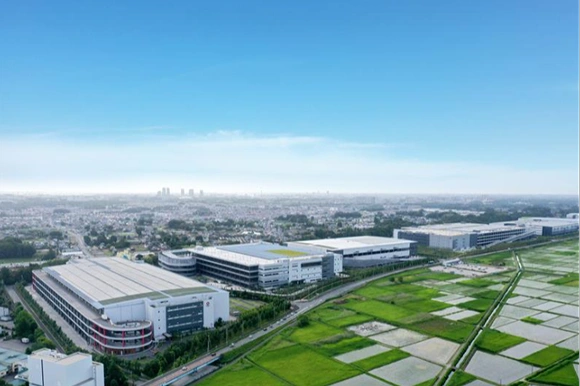 物流現場の環境と働き方も、DXする。