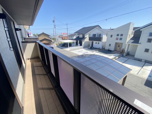 バルコニー  写真撮影日：2023-04-02