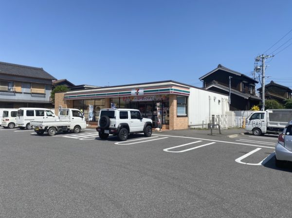 セブンイレブン碧南日進町2丁目店 360m 写真撮影日：2023-04-02 