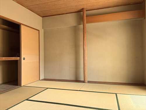 南東側和室（８．０帖）