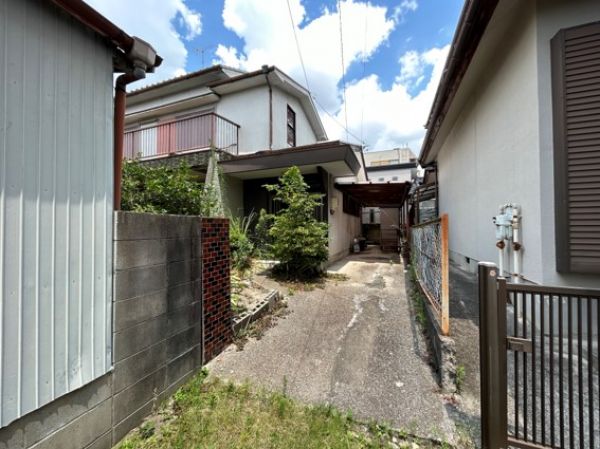 現地外観写真  写真撮影日：2023-08-04