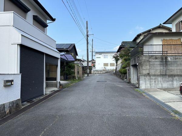前面道路含む現地写真  写真撮影日：2024-09-08