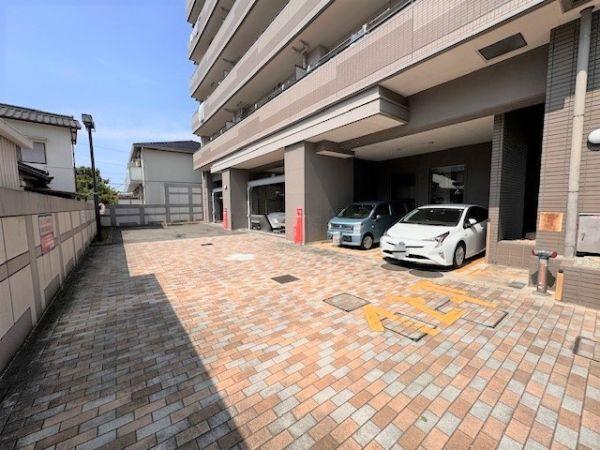 駐車場(共用設備)  写真撮影日：2024-09-07