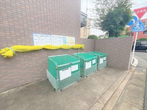 ゴミ置き場１