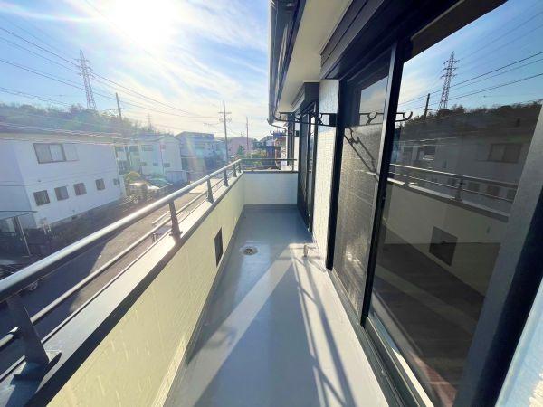バルコニー  写真撮影日：2025-03-02