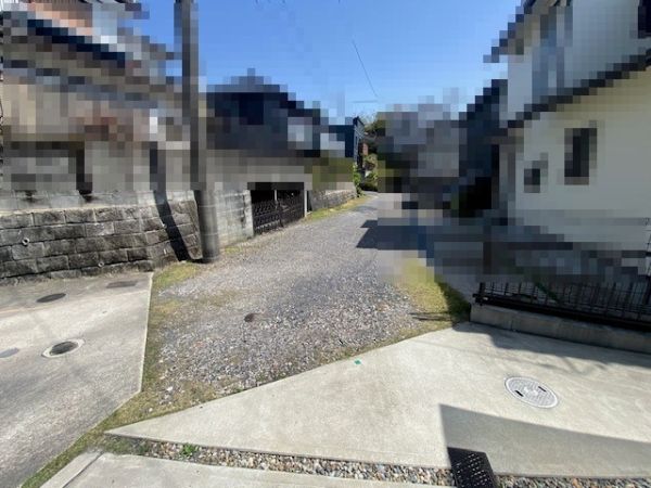 前面道路含む現地写真  写真撮影日：2025-04-26