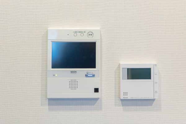 冷暖房・空調設備 床暖房・インターフォン  写真撮影日：2023-12-14