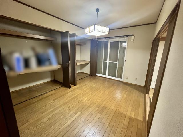 リビング以外の居室  写真撮影日：2025-05-15