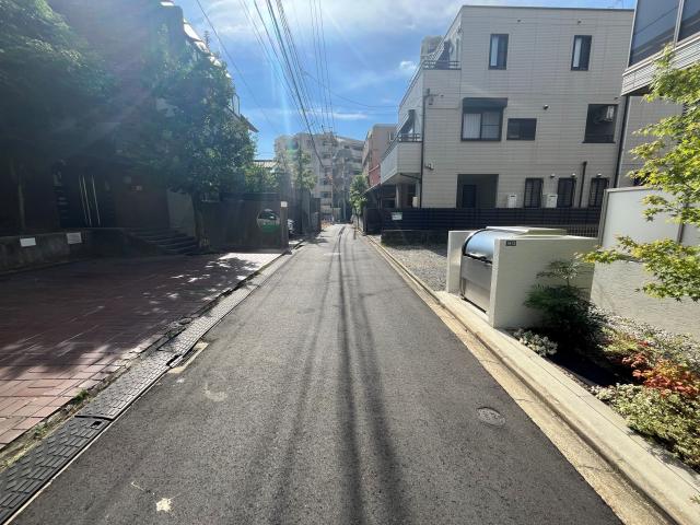 前面道路含む現地写真  写真撮影日：2025-07-27
