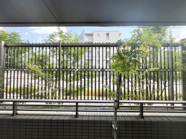住戸からの眺望写真  写真撮影日：2025-08-21