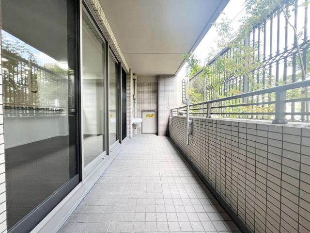 バルコニー  写真撮影日：2025-08-21