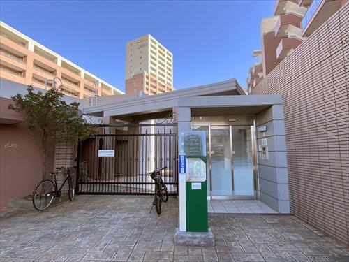 マンション出入口