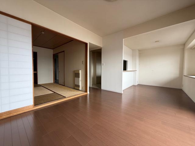 リビング  写真撮影日：2025-09-14