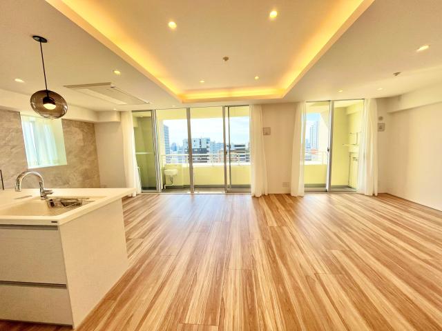 リビング  写真撮影日：2025-10-23