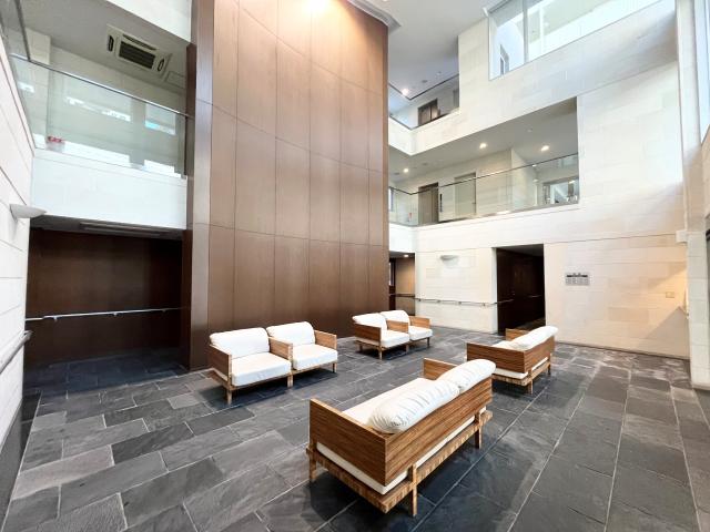 ロビー  写真撮影日：2025-10-23