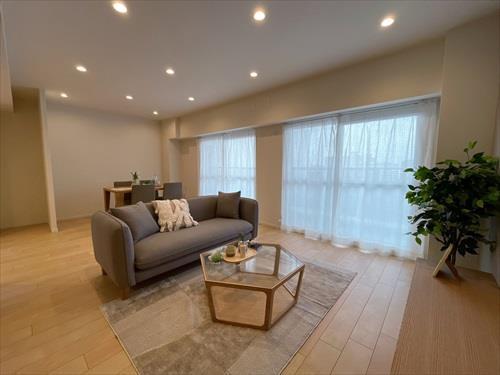 ＬＤＫ約１７．７帖－２