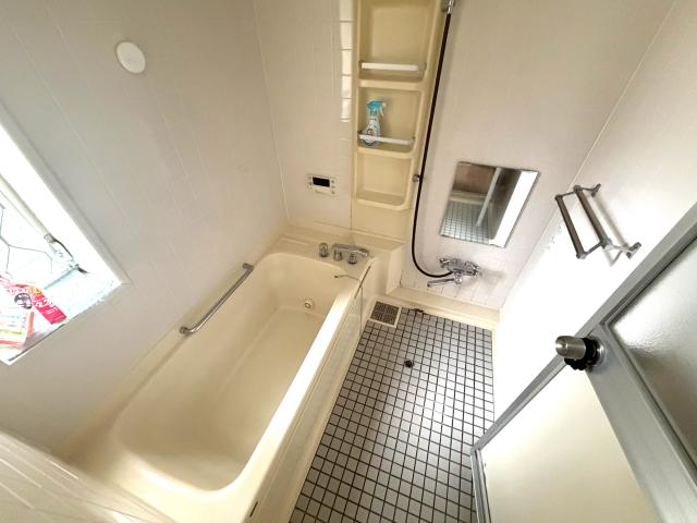 浴室  写真撮影日：2025-10-24