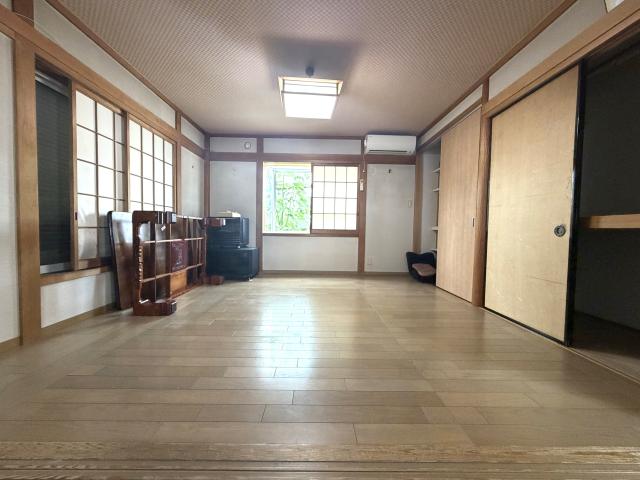 リビング以外の居室  写真撮影日：2025-10-24