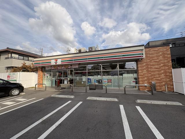 セブンイレブン名古屋金屋二丁目店 690m 写真撮影日：2025-11-27