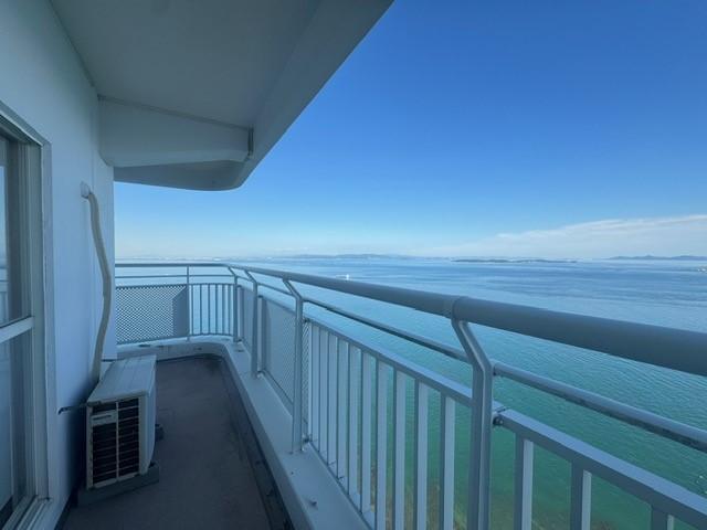 バルコニー  写真撮影日：2025-11-14