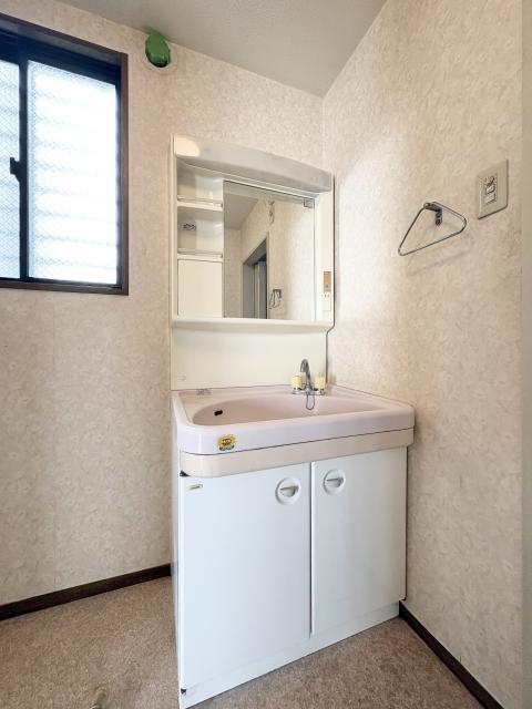 洗面台・洗面所  写真撮影日：2025-12-18