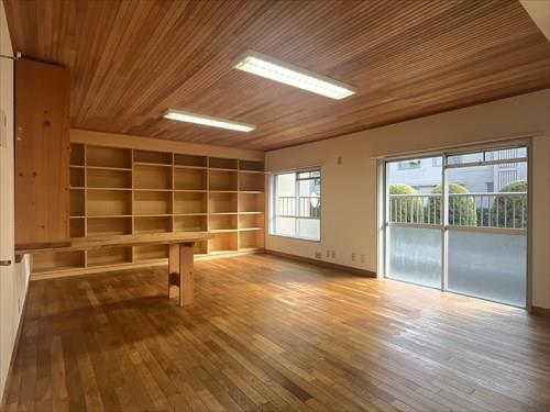 リビング・ダイニング－１