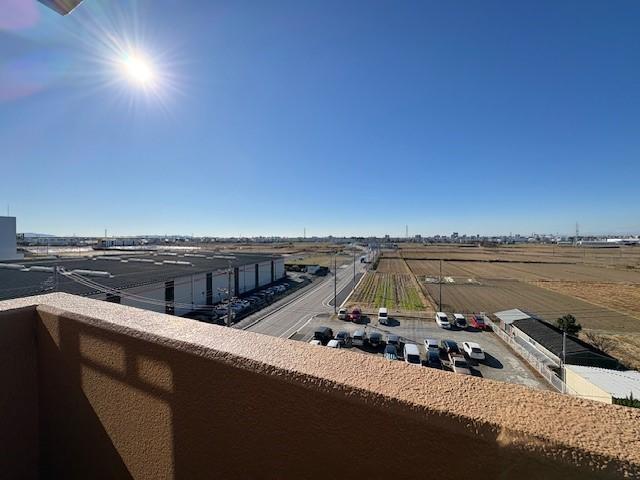 住戸からの眺望写真  写真撮影日：2025-12-18