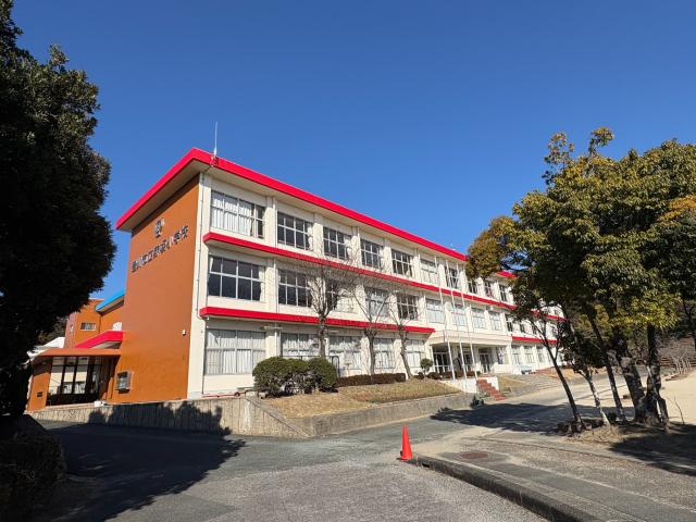 豊川市立赤坂小学校 1300m 写真撮影日：2026-01-10