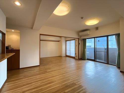 リビング・ダイニング１９．５帖－１