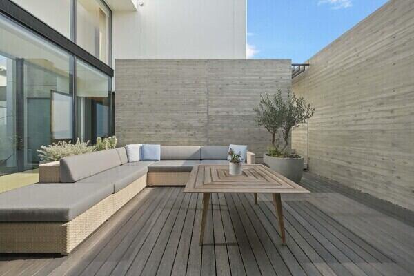 開放的且つ、外からの視線を感じにくくプライバシーにも配慮された間取り設計。のびのびと過ごせます。