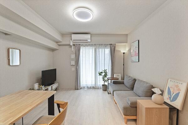 ※販売対象に家具・調度品は含まれません。約11.4帖のLDK。陽当り・通風良好な、南・東側2面採光。