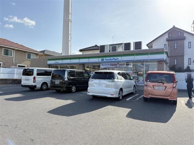 ファミリーマート豊明新栄町店 100m 写真撮影日：2026-03-07