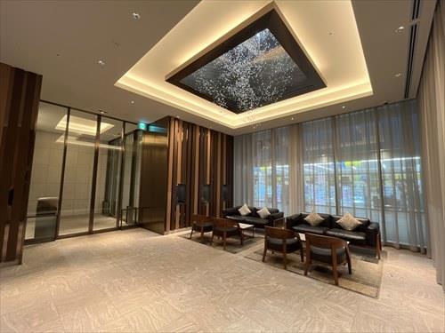 エントランスホール（南側）