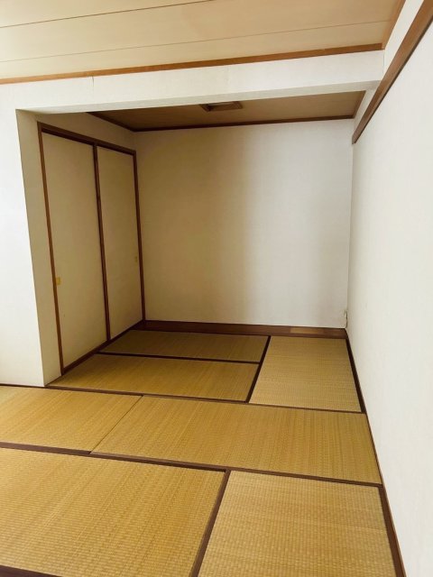 リビング以外の居室  写真撮影日：2026-05-08