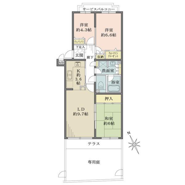 キッチンは作業に集中しやすい独立型。室内随所に収納付きのゆとりある住まい。南向きの専用庭有り。